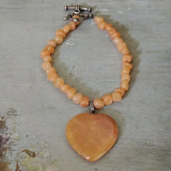Handmade VTG Orange Aventurine Polished Chip / Heart Pendant Bracelet 7" - Picture 3 of 5